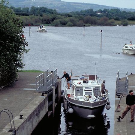Lough Allen Hotel & Spa Дръмшанбо Екстериор снимка